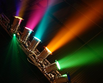 Scheinwerfer links unten